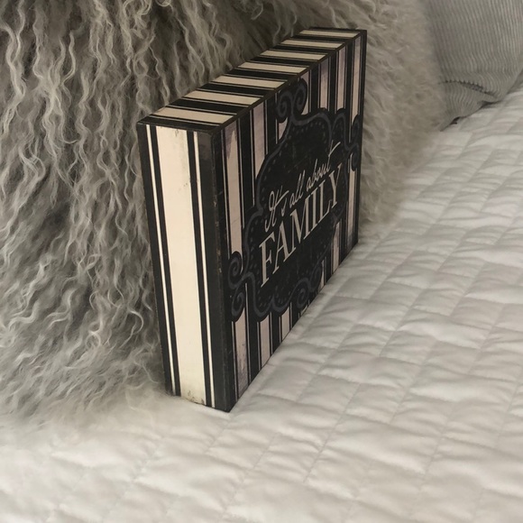 Wood sign - Picture 2 of 3